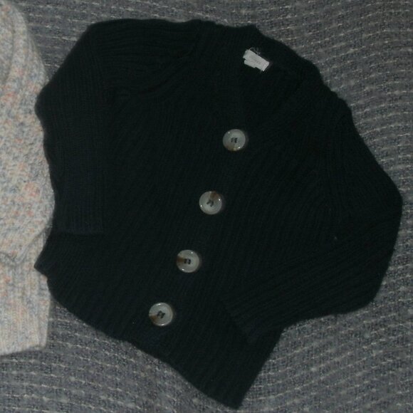 2 Sweaters Cable Knit Multi color Pullover & Navy Blue  Rib Knit Cardigan 12-18M - Picture 3 of 3